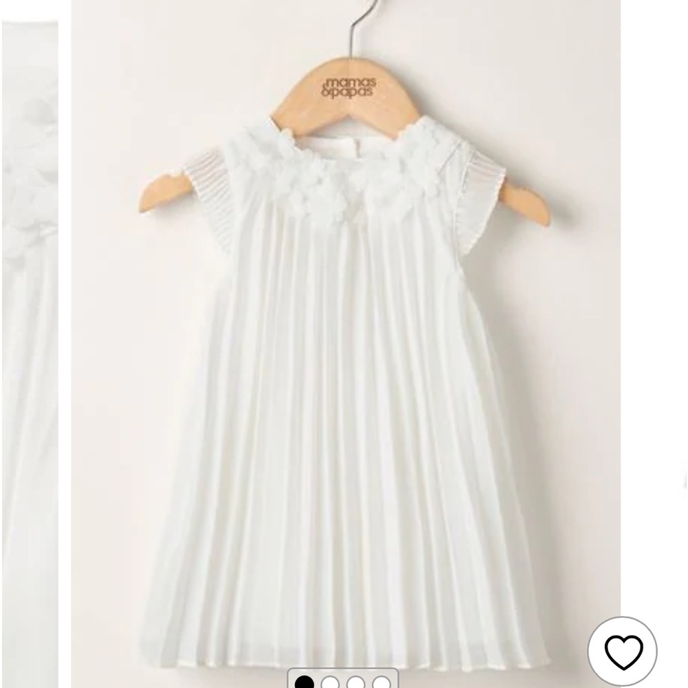 Mamas & Papas Off White NewBorn Pleated Dress.‎ Size New Born